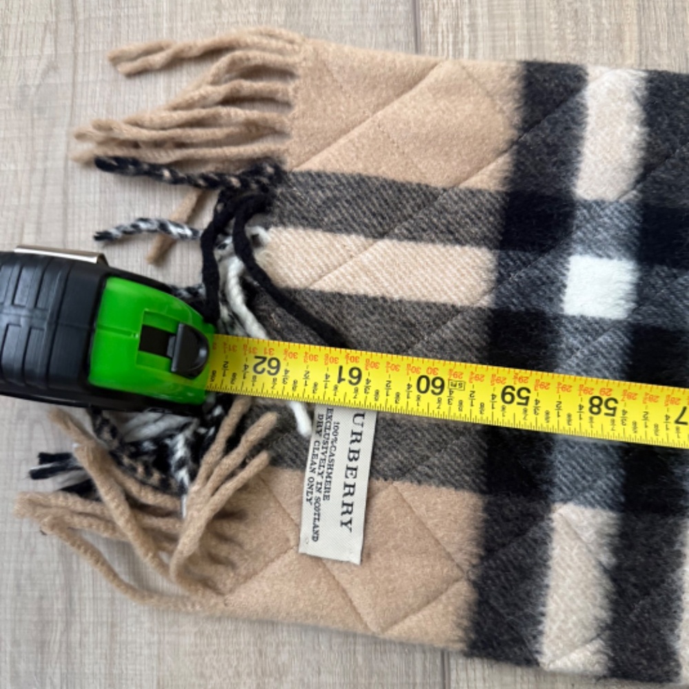 Authentic Burberry Giant Check Cashmere Scarf - Picture 4 of 4